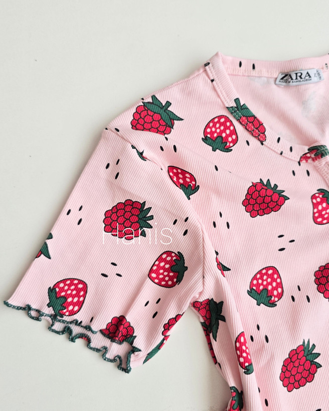 ست کراپ و شورتک کبریتی یقه هفت دکمهدار چیندار زنانه ZARA