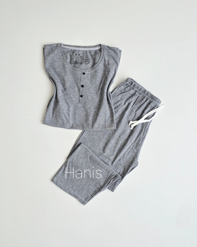 ست تیشرت و شلوارک راه راه نخ پنبه بنگلادشی وارداتی برند H&M